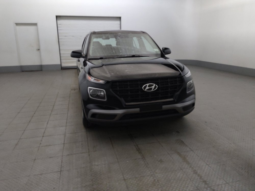 Used 2021 Hyundai Venue SE FWD image 14