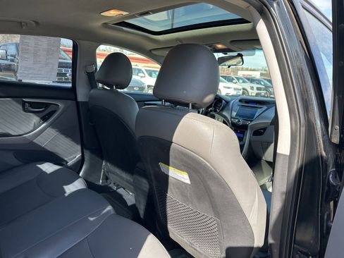 Used 2013 Hyundai Elantra Limited w/ Technology Pkg FWD image 24