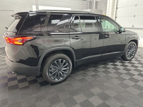 Used 2023 Chevrolet Traverse RS image 10