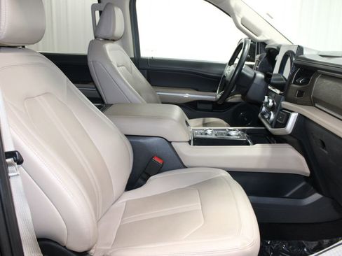 Used 2024 Ford Expedition Max Limited AWD/4WD image 27
