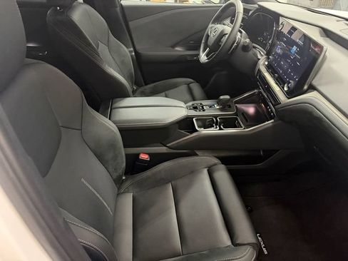 New 2026 Lexus TX 550h AWD Plug-In Hybrid w/ Technology Package image 11