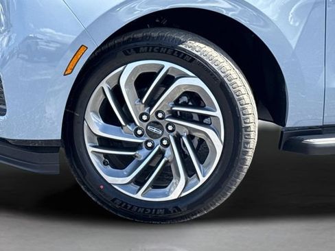 New 2026 Lincoln Navigator Premiere AWD/4WD image 48