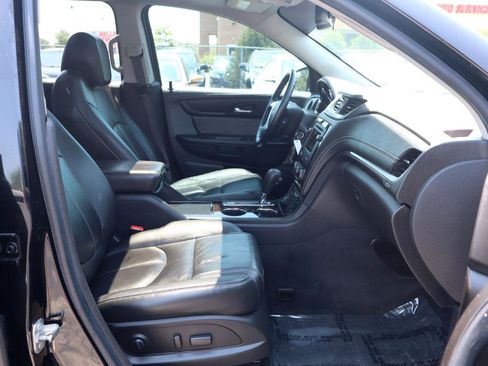 Used 2016 Chevrolet Traverse LT FWD image 9