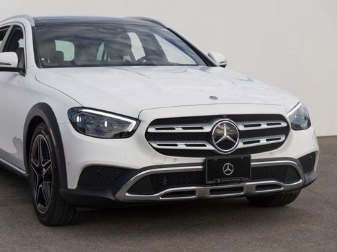 Used 2023 Mercedes-Benz E 450 4MATIC All-Terrain Wagon image 3