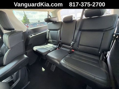 Used 2025 Ford Expedition Max Platinum AWD/4WD image 29