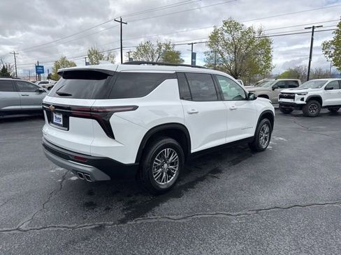 Certified 2026 Chevrolet Traverse LT AWD/4WD image 7