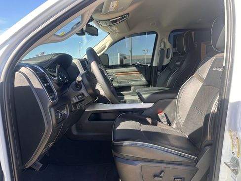 Used 2024 RAM 2500 Laramie image 8