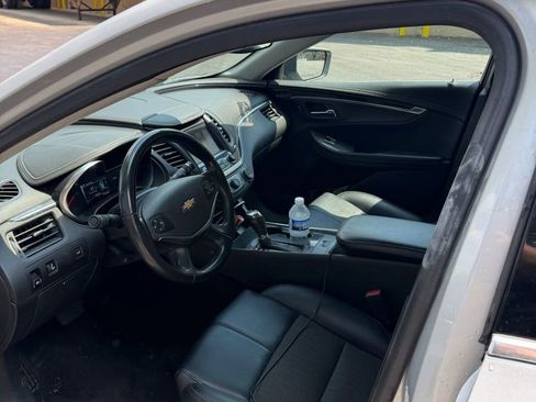 Used 2020 Chevrolet Impala LT FWD image 2