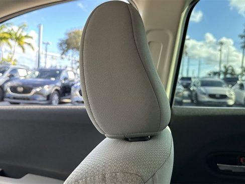 Used 2020 Honda HR-V LX image 17