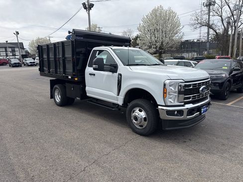 New 2026 Ford F350 XL w/ XL Chrome Package AWD/4WD image 3