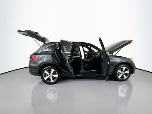 Used 2020 Mercedes-Benz GLC 300 image 23