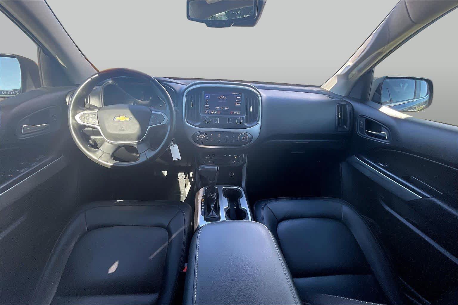 Used 2020 Chevrolet Colorado LT w/ Luxury Package RWD image 15