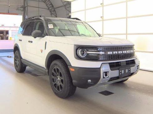 Used 2025 Ford Bronco Sport Badlands AWD/4WD image 4