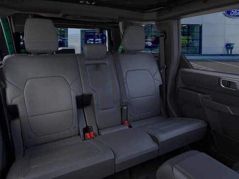 New 2025 Ford Bronco Outer Banks w/ Sasquatch Package image 11