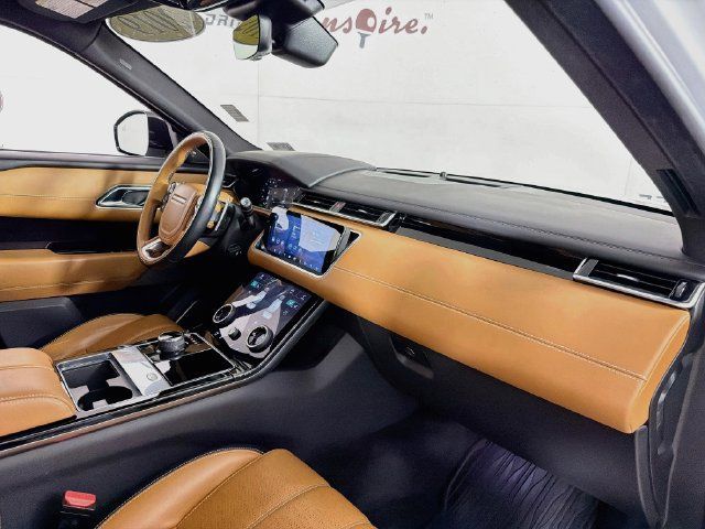Used 2019 Land Rover Range Rover Velar R-Dynamic SE AWD/4WD image 36