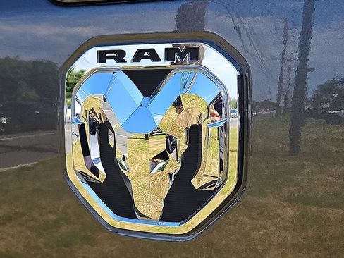 Used 2023 RAM 1500 Limited AWD/4WD image 32