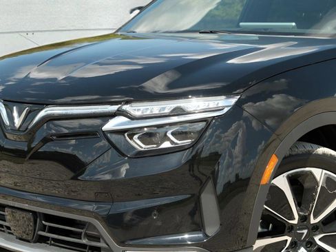 New 2025 VinFast VF 8 Plus AWD/4WD image 34