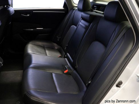 Used 2018 Honda Clarity Touring image 13