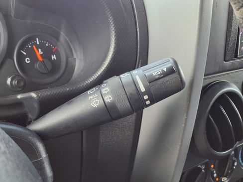 Used 2009 Jeep Wrangler Unlimited X RWD image 18