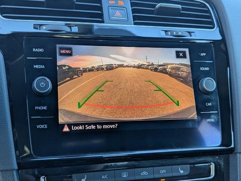 Used 2018 Volkswagen GTI SE image 23