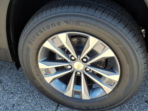 New 2026 Chevrolet Equinox LT w/ Convenience Package II FWD image 7
