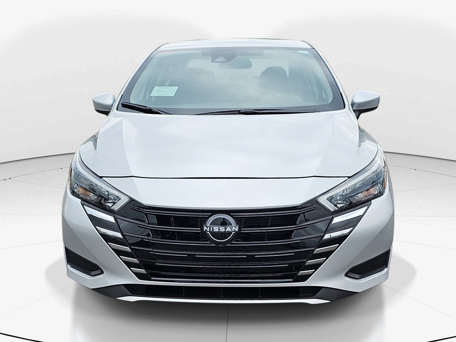 Used 2025 Nissan Versa SV w/ Trunk Package FWD image 9