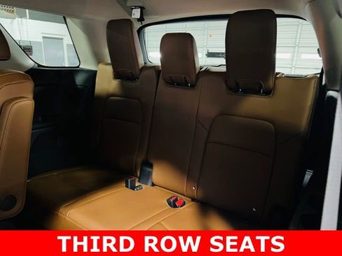New 2026 Nissan Pathfinder Platinum FWD image 11