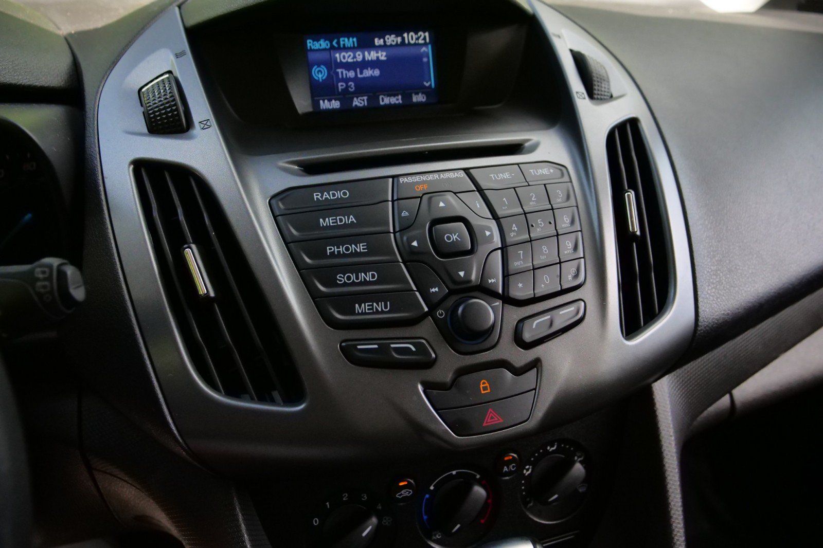 Used 2015 Ford Transit Connect XL FWD image 14