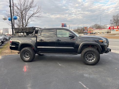 Used 2020 Toyota Tacoma TRD Pro image 2