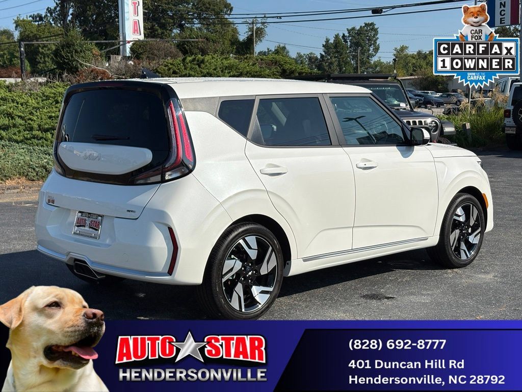 Used 2025 Kia Soul GT-Line w/ GT-Line Technology Package FWD image 3