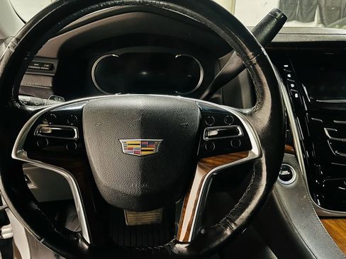 Used 2018 Cadillac Escalade Premium Luxury image 29