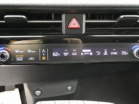 Used 2022 Kia EV6 Wind image 27