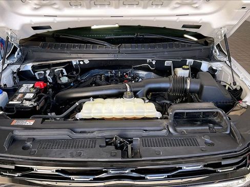 Used 2024 Ford Expedition Limited image 29