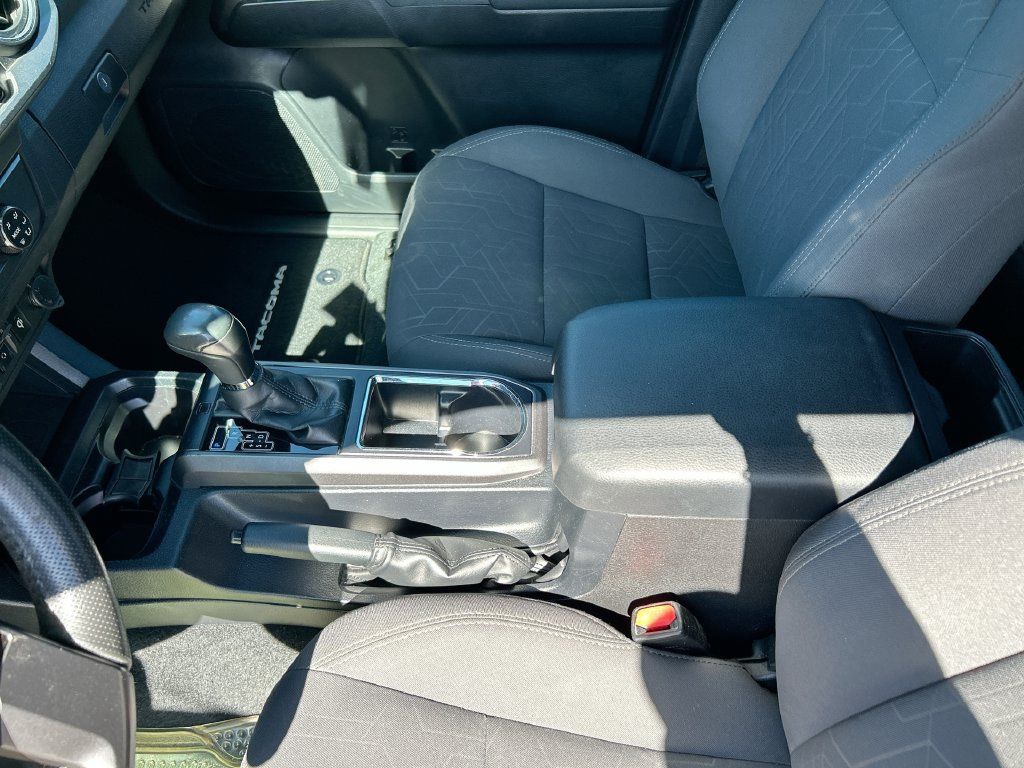 Used 2019 Toyota Tacoma TRD Sport RWD image 28