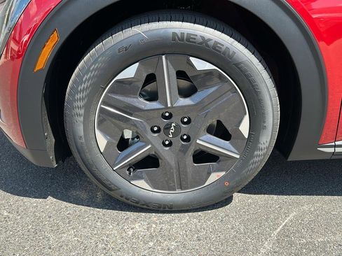 New 2025 Kia EV6 Light image 8