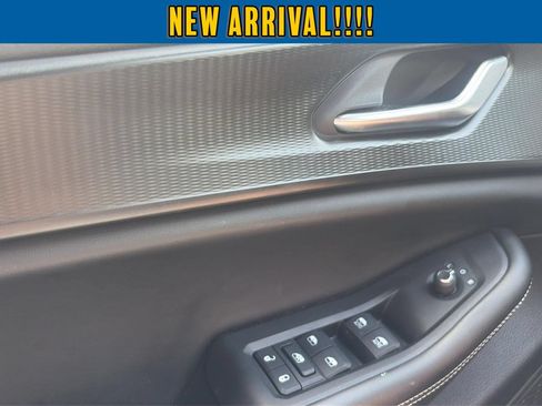 Used 2023 Jeep Grand Cherokee Altitude AWD/4WD image 15