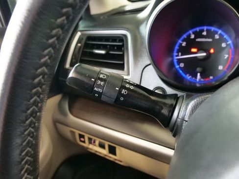 Used 2018 Subaru Legacy 3.6R Limited image 27