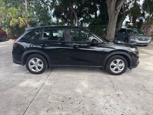 Used 2024 Honda HR-V LX image 6