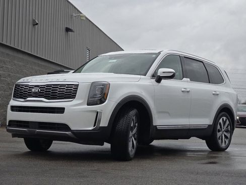 Used 2020 Kia Telluride EX w/ EX Premium Package image 13