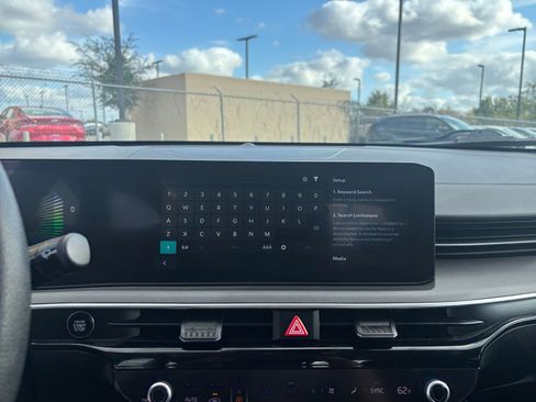 Used 2025 Kia K5 LXS image 22