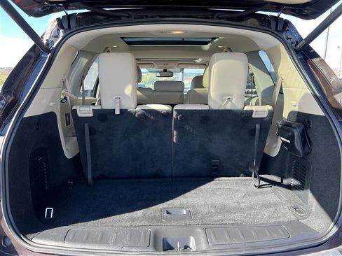 Used 2020 Nissan Pathfinder Platinum w/ Cargo Package image 15