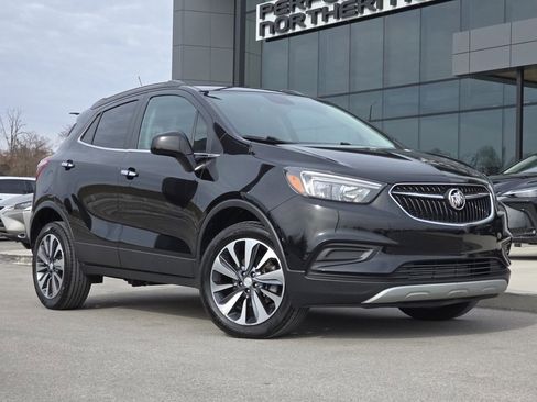 Used 2022 Buick Encore Preferred image 2