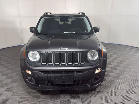 Used 2017 Jeep Renegade Latitude w/ Cold Weather Group AWD/4WD image 2