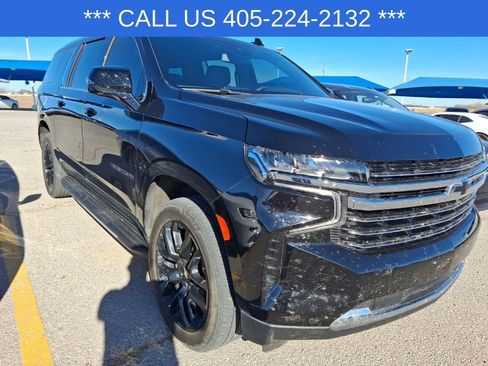 Used 2024 Chevrolet Suburban LT w/ LT Signature Package image 15