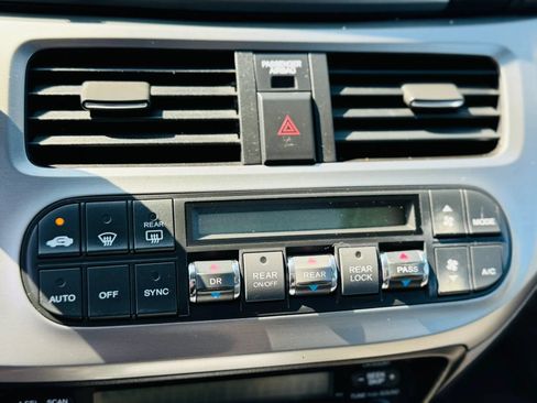 Used 2010 Honda Odyssey EX-L image 16