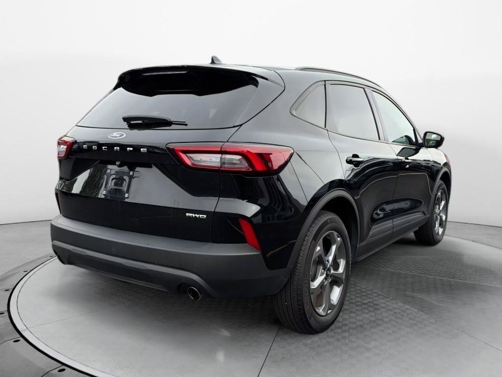 Used 2025 Ford Escape ST-Line AWD/4WD image 8