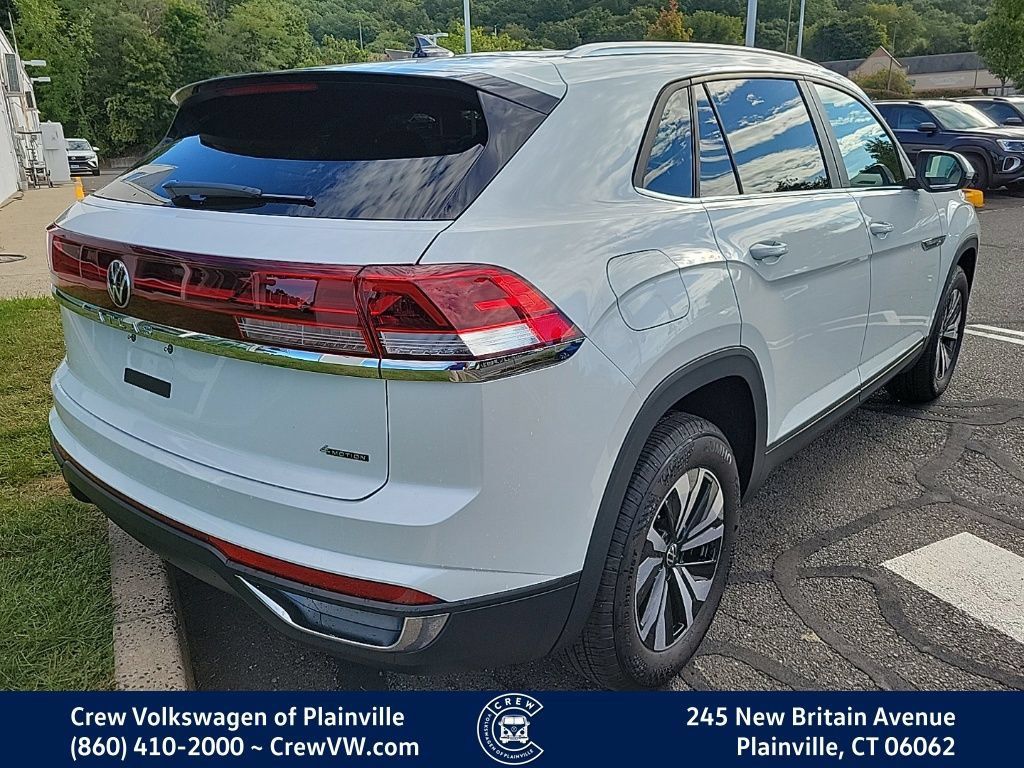 Certified 2026 Volkswagen Atlas Cross Sport SE AWD/4WD image 3