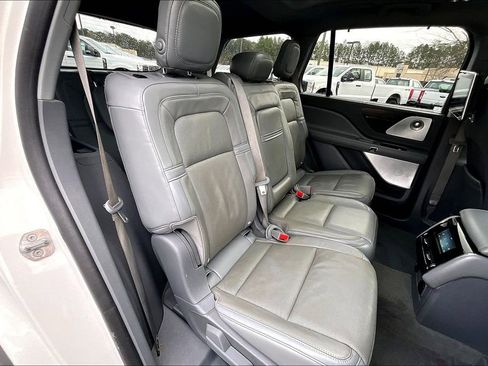 Used 2020 Lincoln Aviator Reserve w/ Equipment Group 202A image 27