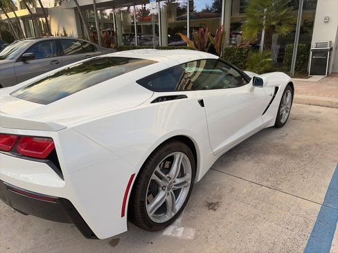 Used 2016 Chevrolet Corvette Stingray Coupe image 5
