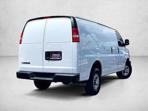 Used 2023 Chevrolet Express 2500 w/ Driver Convenience Package RWD image 2